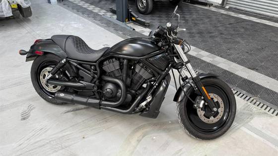 HARLEY-DAVIDSON V-ROD 